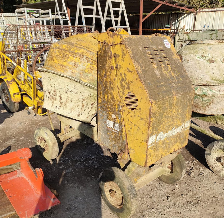 CONCRETE MIXER LISTER PETER DIESEL ENGINE