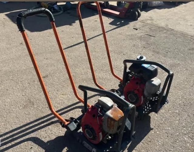 Compaction plates mbili