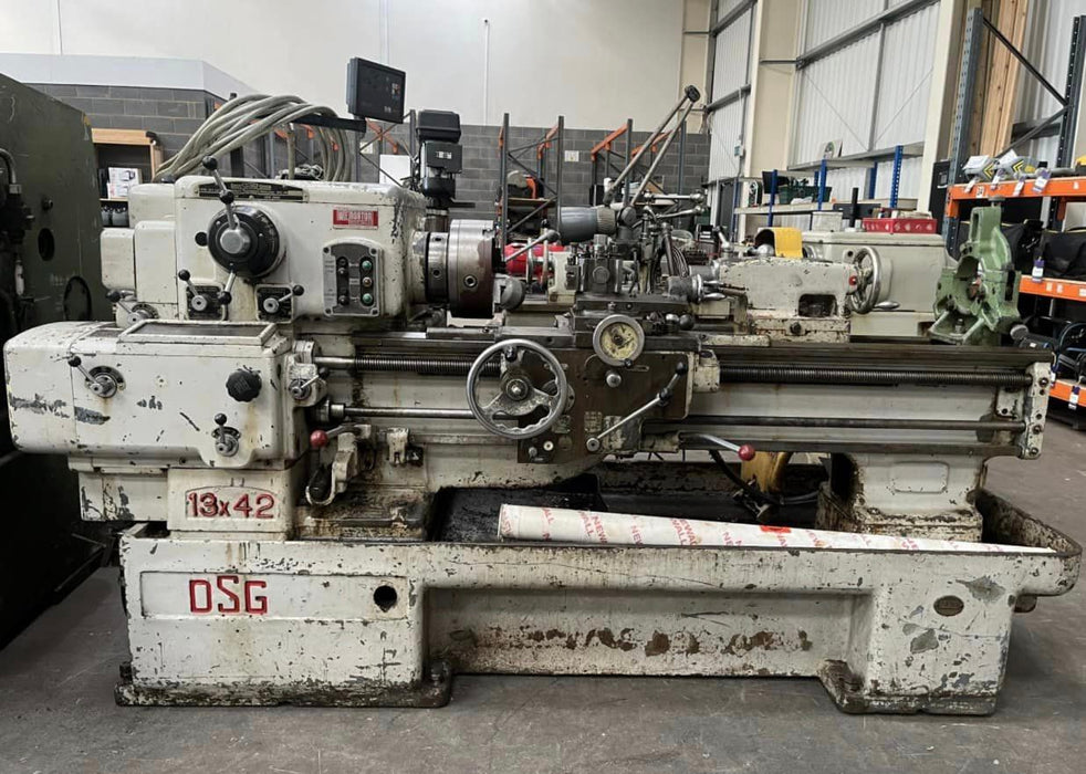 DEAN SMITH LATHE MACHINE