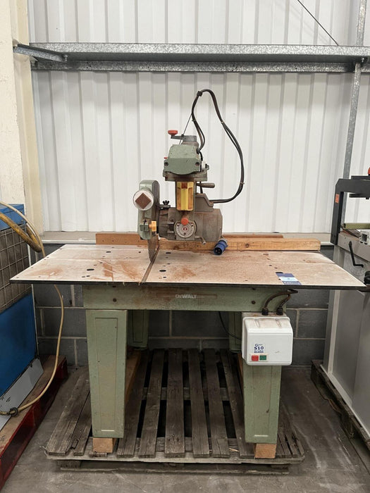 DEWALT CROSSCUT SAW