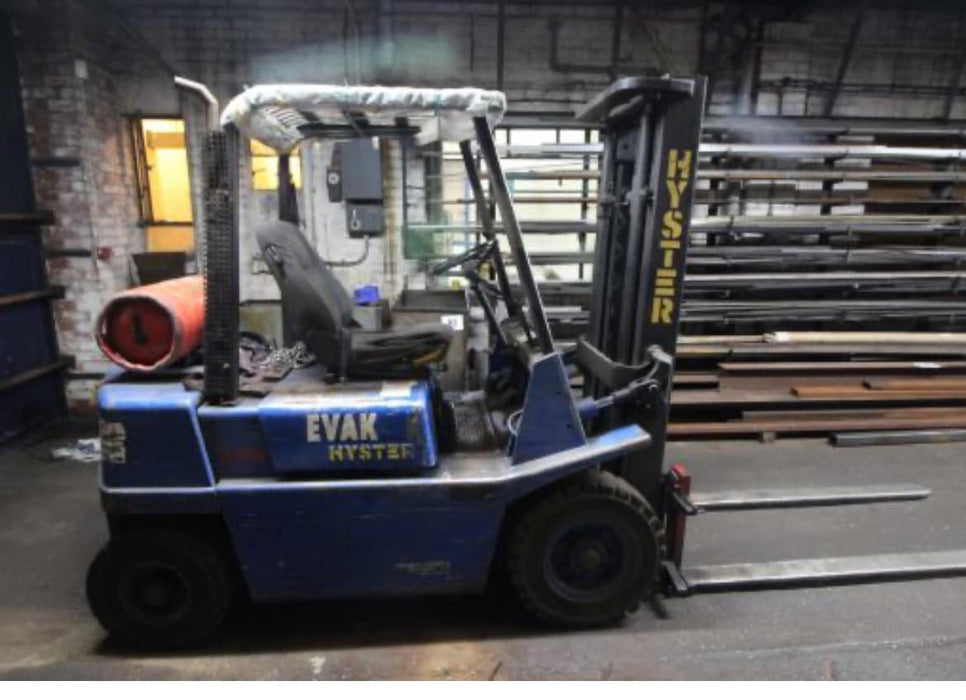 HYSTER GAS FORKLIFT