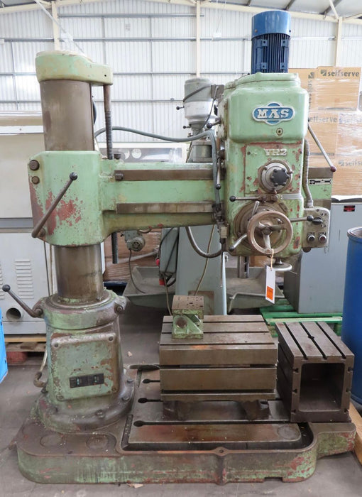 RADIAL ARM DRILL