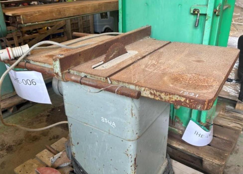 WOOD SAW