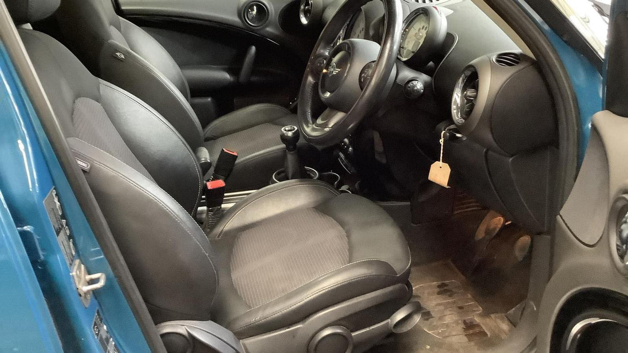 MINI COOPER COUNTRY MAN :KR60 OFA