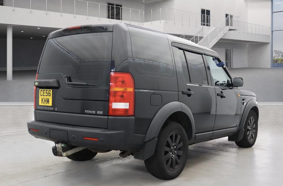 LAND ROVER DISCOVERY 3 , REG: CE56 KHM