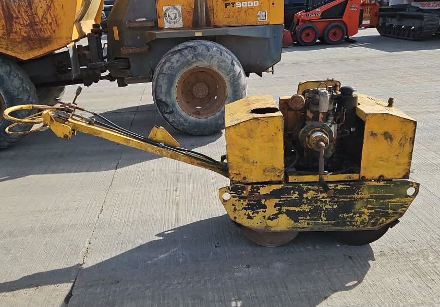 DOUBLE DRUM ROLLER