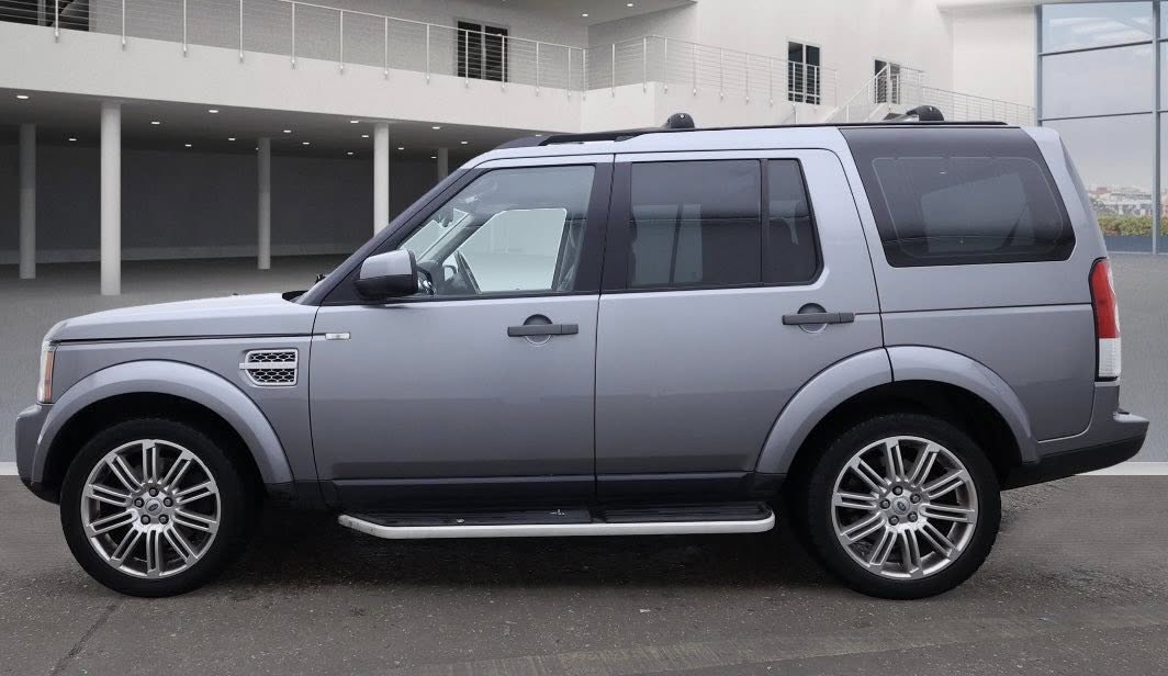 LAND ROVER DISCOVERY 4. REG: EK12 LJV