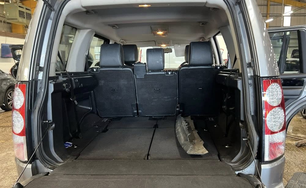 LAND ROVER DISCOVERY 4. REG: EK12 LJV