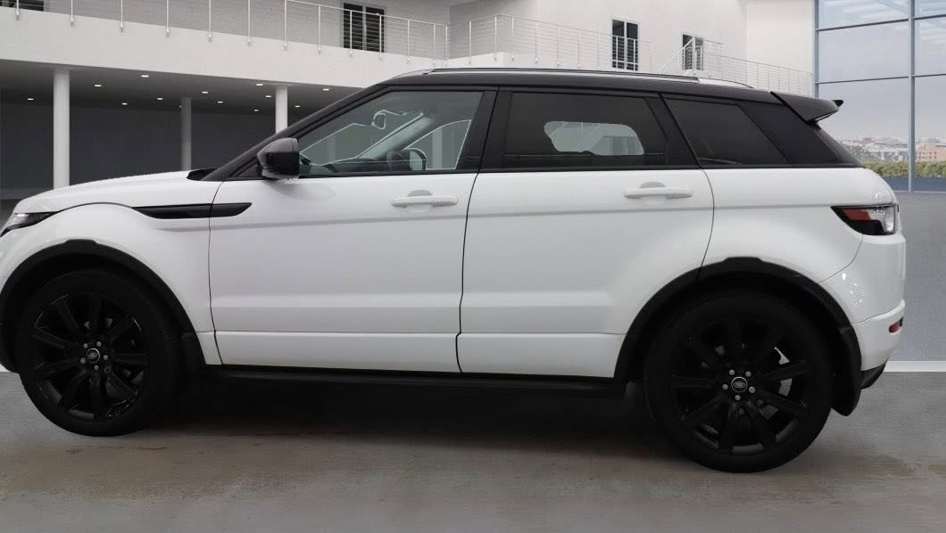 LANDROVER RANGE ROVER EVOQUE. REG: FP63 EUW