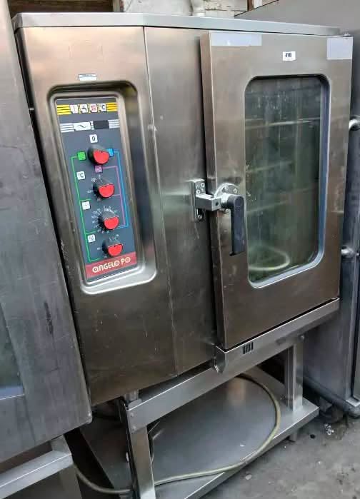 GAS OVEN