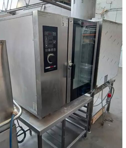 GAS OVEN