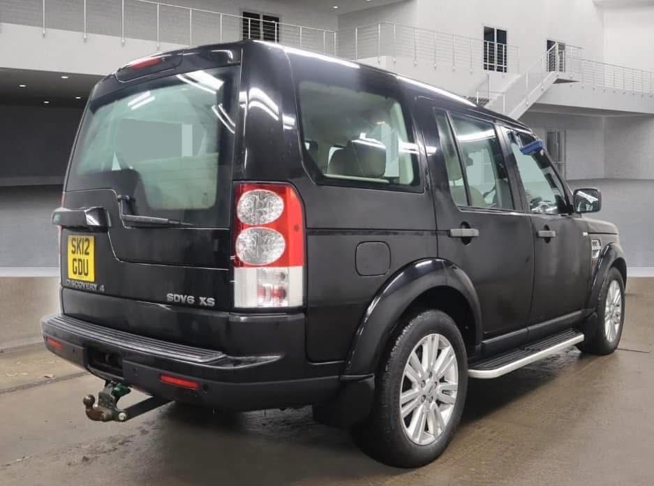 LAND ROVER DISCOVERY 4 . MWAKA 2012 . reg : SK12 GDU