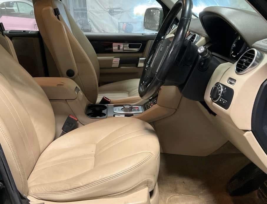 LAND ROVER DISCOVERY 4 . MWAKA 2012 . reg : SK12 GDU