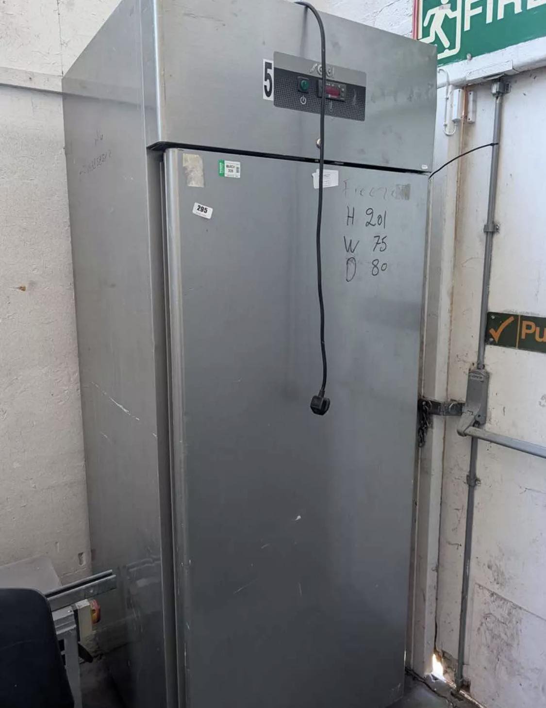 INDUSTRIAL STANDING FREEZER UNIT — KC GLOBAL