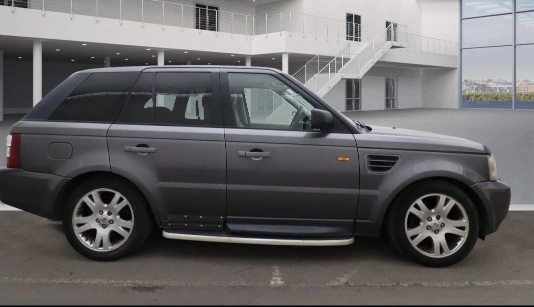RANGE ROVER SPORTS. REG: KF06 LVO