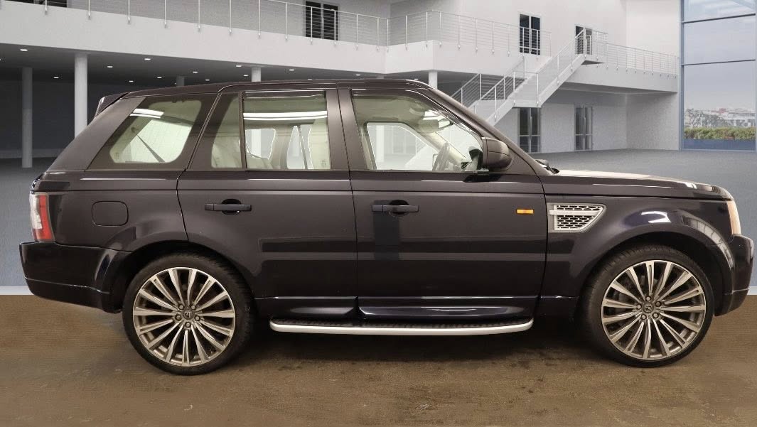 RANGE ROVER SPORTS. REG : LD56 XJY