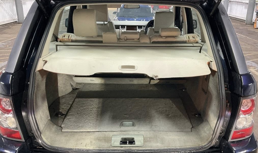RANGE ROVER SPORTS. REG : LD56 XJY