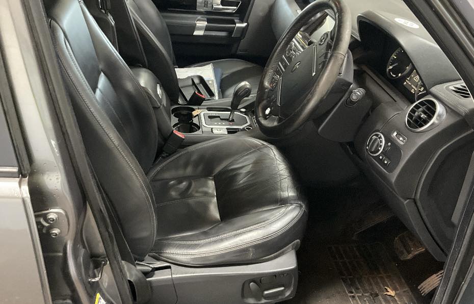 LAND ROVER DISCOVERY 4 . REG : MF10 YAE