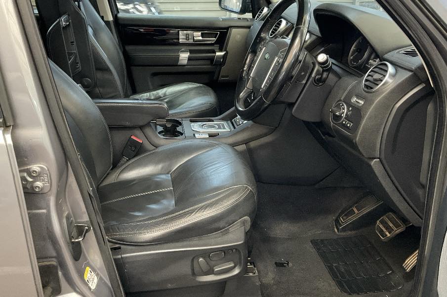 LAND ROVER DISCOVERY 4 . REG : OU12 WWE