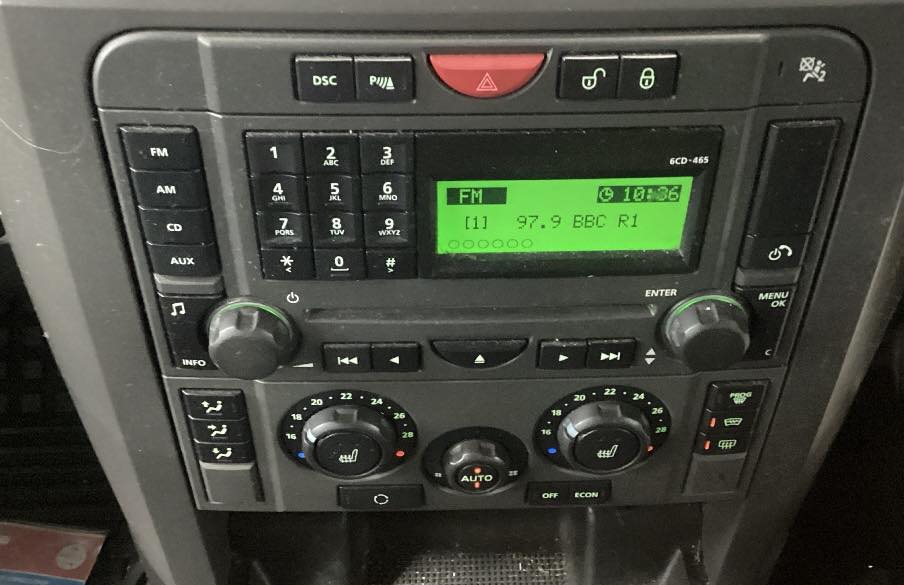 LAND ROVER DISCOVERY 3. REG PL07 LBF