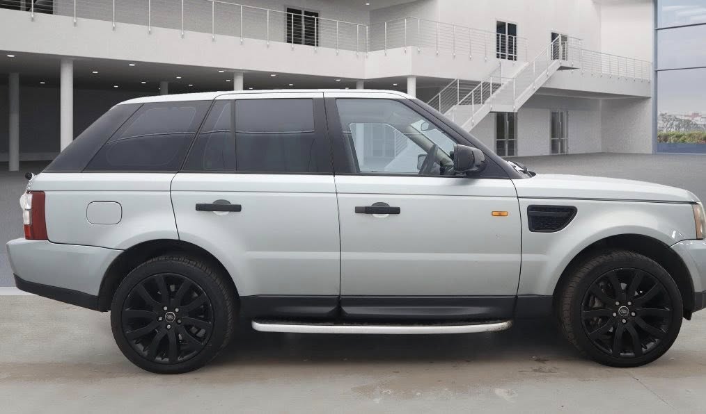 RANGE ROVER SPORTS. REG : W121 DJR