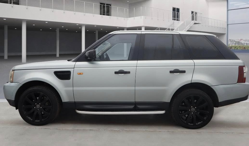 RANGE ROVER SPORTS. REG : W121 DJR